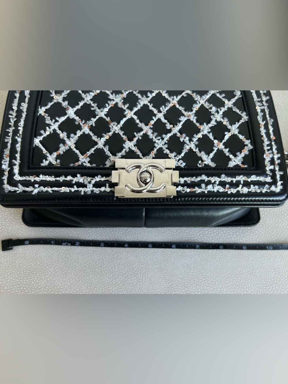 Chanel Black Quilted Calfskin Embroidered Boy Bag Medium - Picture 13 of 14